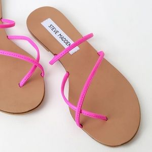 Steve Madden wise sandals